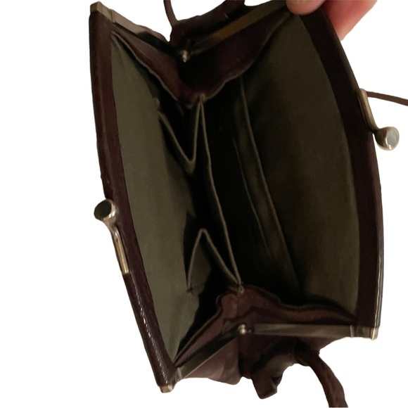 Fossil Brown Leather Purse - Picture 4 of 8